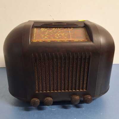 MANTLE RADIO
