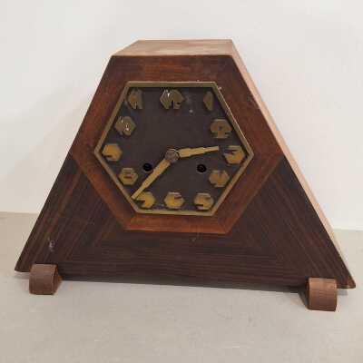 MANTLE CLOCK