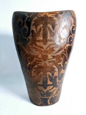 CERAMIC VASE