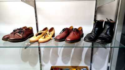 SHOES & BOOTS