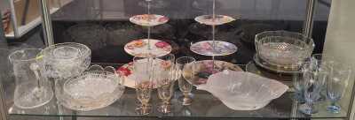 GLASSWARE & CAKE STANDS