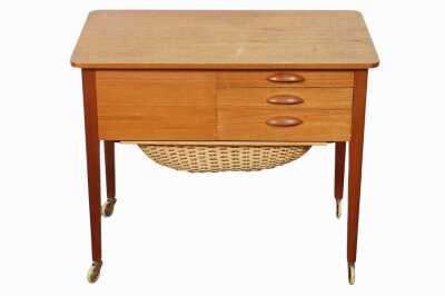 SEWING WORK TABLE