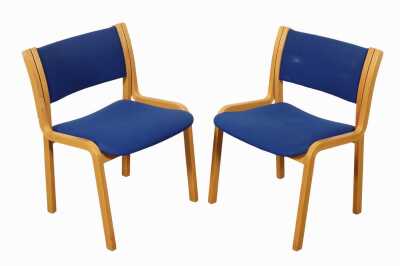 PAIR OF DESK CHAIRS