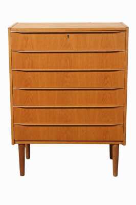 OAK CHEST OF DRAWERS