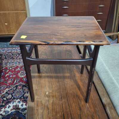 LAMP TABLE