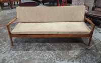 DAY BED
