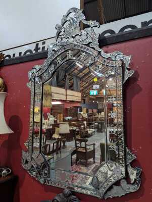 VENETIAN MIRROR