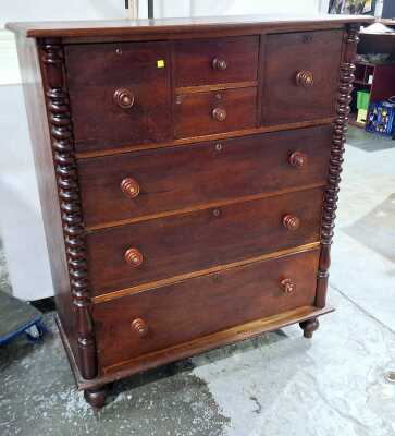 CHEST OF DRAWERS