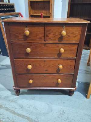 CHEST OF DRAWERS
