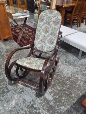 ROCKING CHAIR