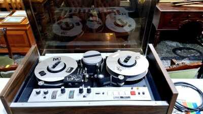 REEL TO REEL