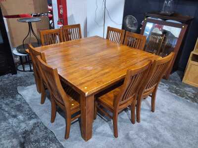 DINING SUITE