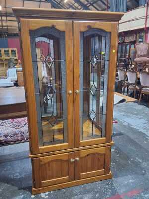 DISPLAY CABINET