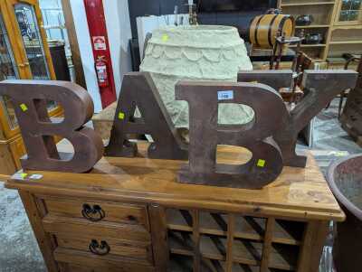METAL LETTERS