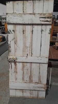 DUNNY DOOR