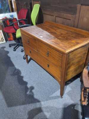 CHEST OF DRAWERS