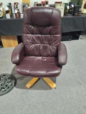 RECLINER CHAIR