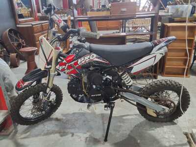 PIT BIKE