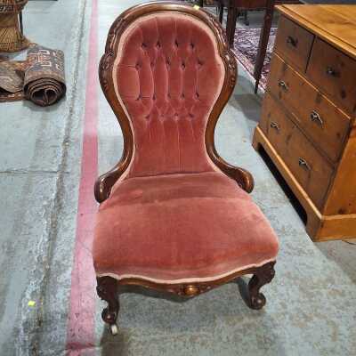 NURSING CHAIR