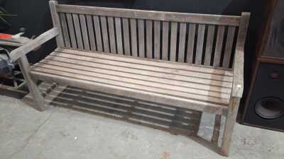 BENCH SEAT
