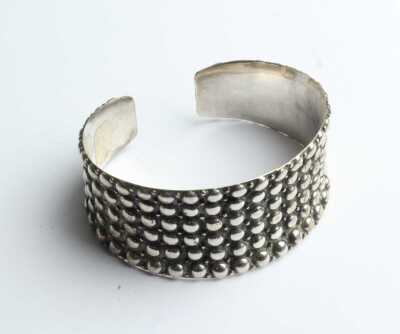 SILVER BANGLE