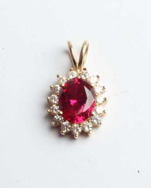 GOLD PENDANT