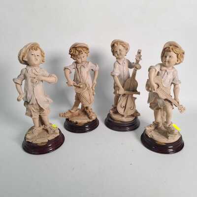 FLORENCE SCULPTURE FIGURES