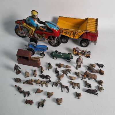 TOYS