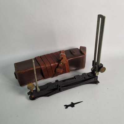 WWII CLINOMETER