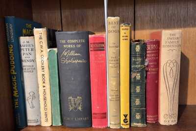 VINTAGE BOOKS