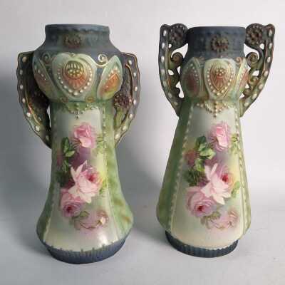 MANTEL VASES