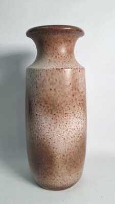 MID CENTURY VASE