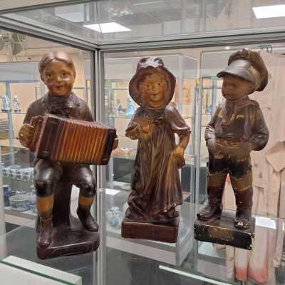 PLASTER FIGURES