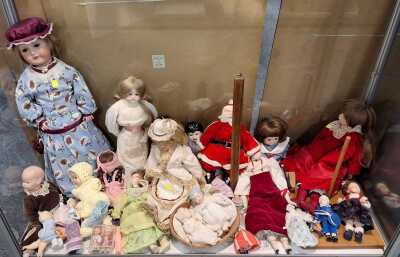 DOLLS