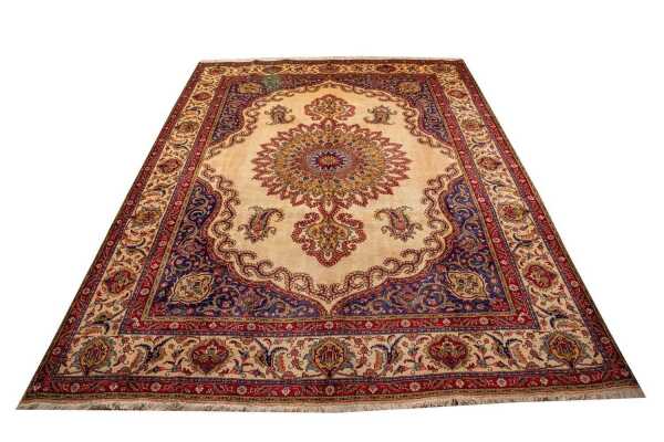 TABRIZ RUG