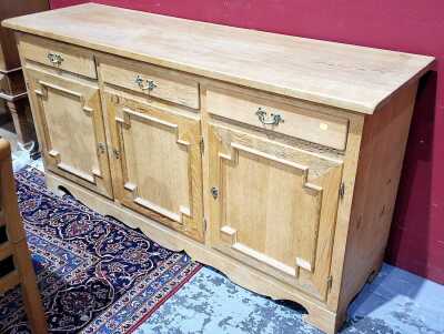 SIDEBOARD