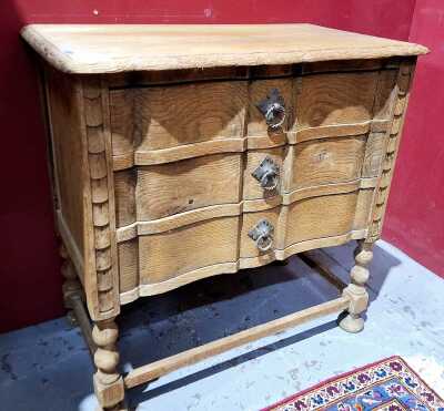 PETITE CONSOLE