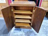CABINET - 2