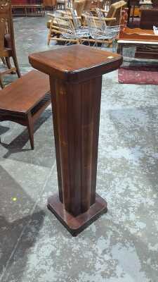 PEDESTAL