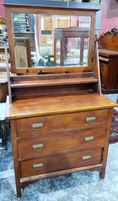 DRESSING CHEST