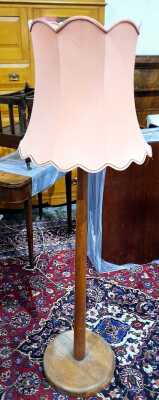 STANDARD LAMP