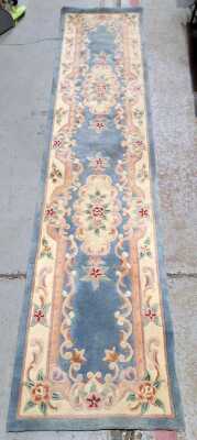 HALL RUNNER