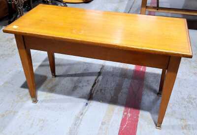 PIANO STOOL