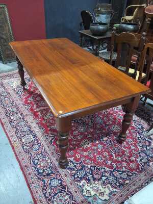KITCHEN TABLE