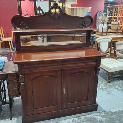 CHIFFONIER
