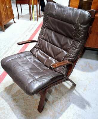 FARSTRUP ARM CHAIR