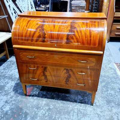 CYLINDER DESK