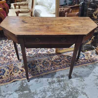 CARD TABLE