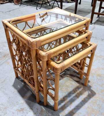 NEST OF TABLES