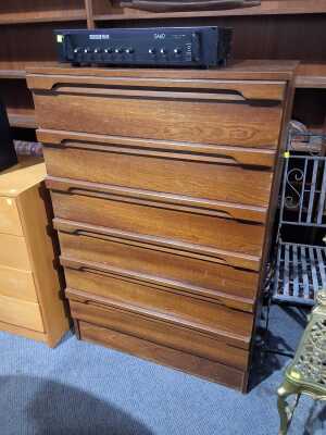 CHEST OF DRAWERS